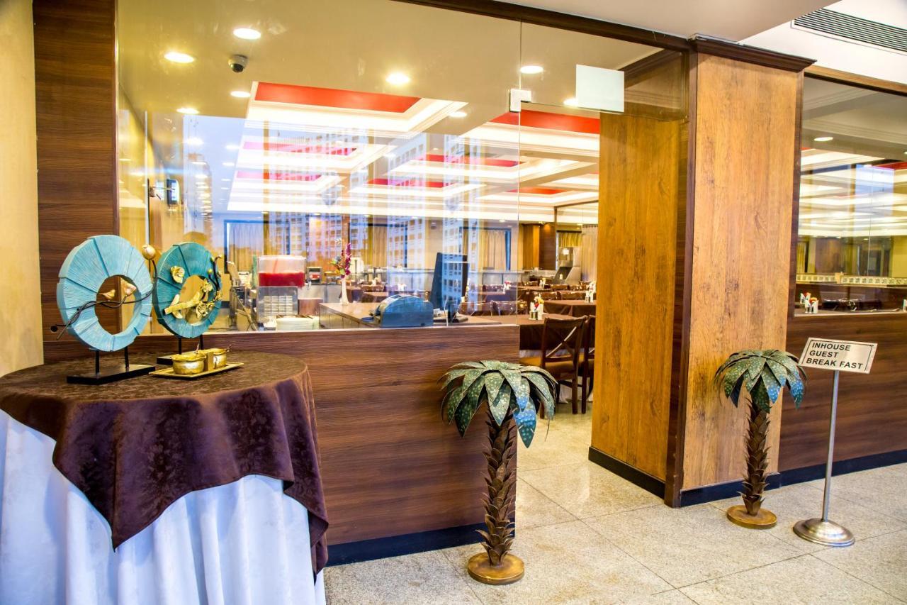 Hotel Tip Top Plaza Thána Kültér fotó